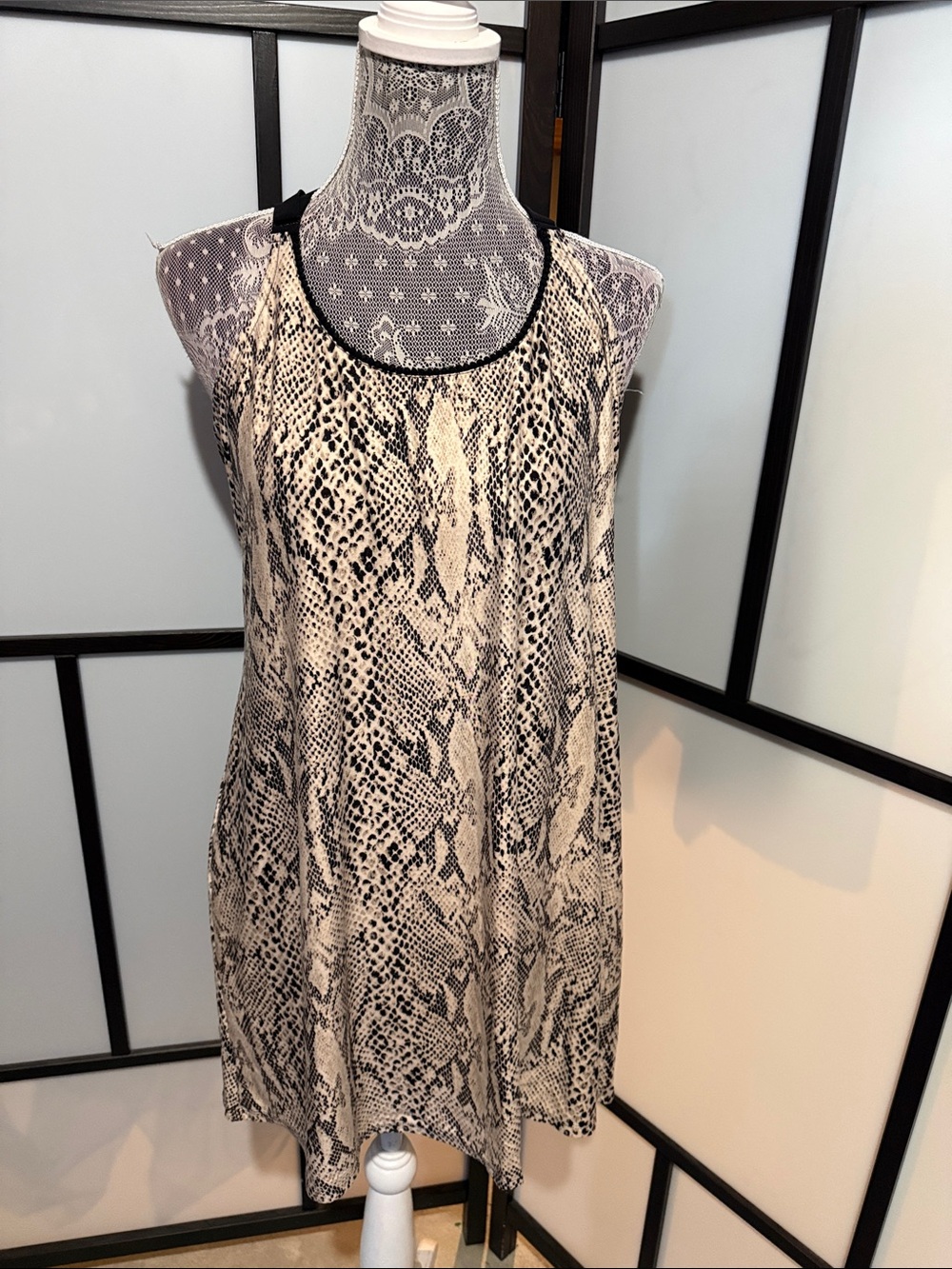 Secret Treasures Snake-Print Night Gown in Black and Cream